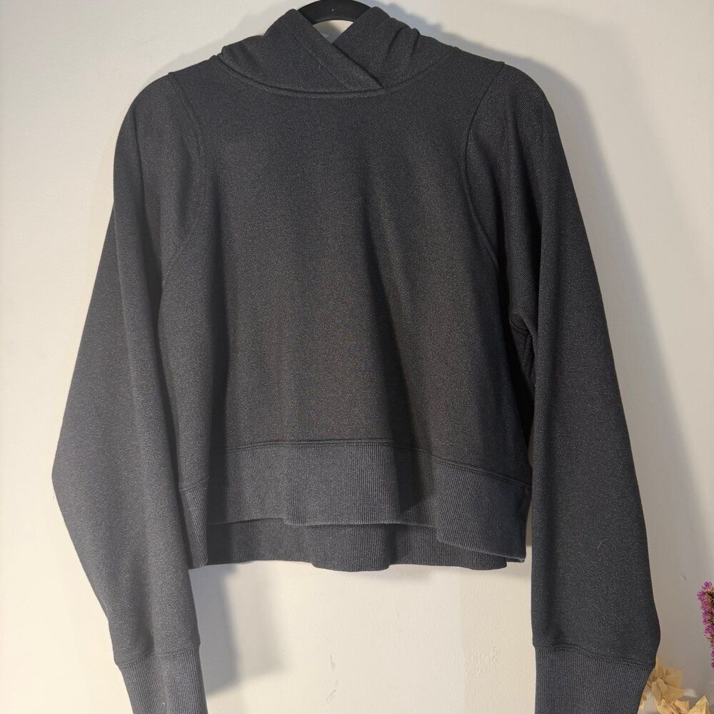 Lululemon Athletica, cotton blend cropped hoodie, women’s medium - Picture 2 of 7